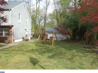 41 Clarendon Ave, Hamilton, NJ 08620