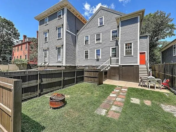 17 Thayer St APT 2, Providence, RI 02906