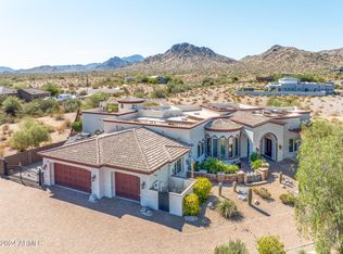 9233 S KRISTA Drive E, Goodyear, AZ 85338