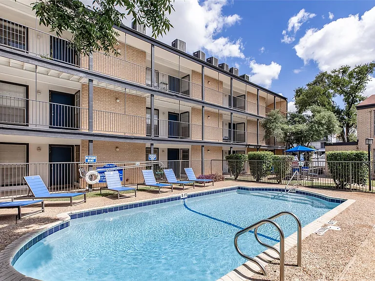 6008 N Lamar Blvd #204 — Photo 15