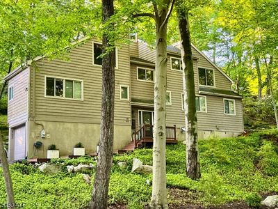 163 Forest Lake Dr, Andover, NJ, 07821