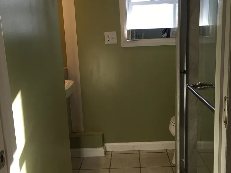 38 Floyd St #3 — Photo 8