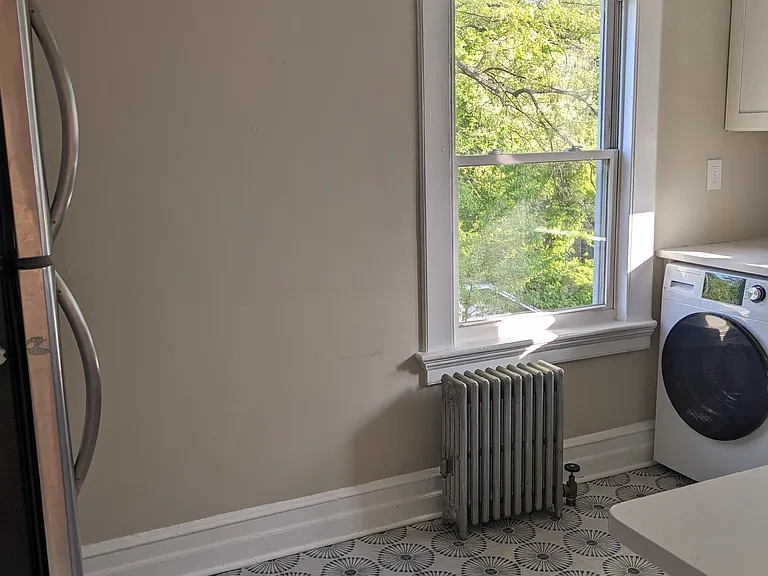 34 Montclair Ave #2 — Photo 4