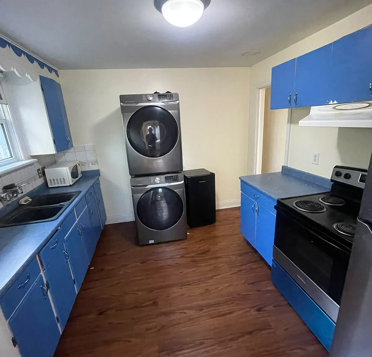 2 bed, 1000 sqft, $1,900 — Photo 4