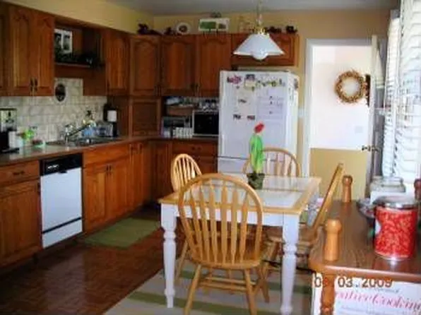 115 W Gardner St, Sparta, MI 49345