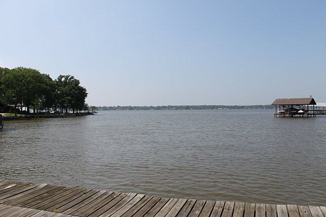 1st image of 284 Shady Shores Dr