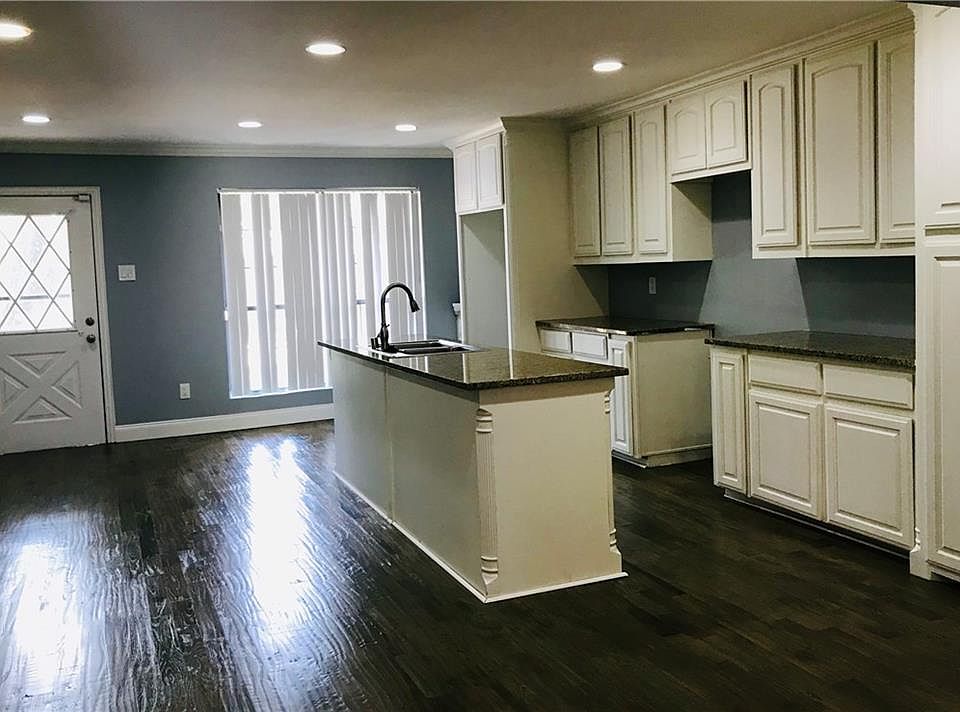 2nd image of 7207 Brierfield Dr