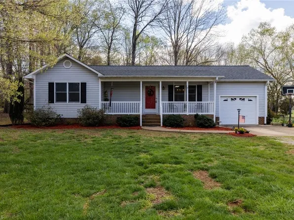 3951 Nelson Rd, Sophia, NC 27350