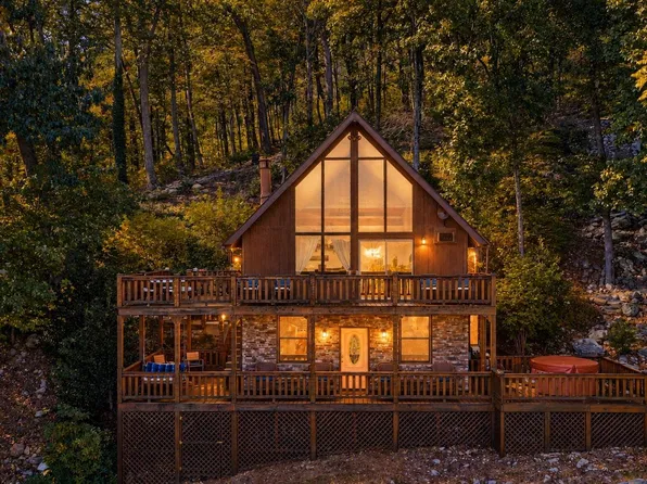 310 Roads End, Luray, VA 22835