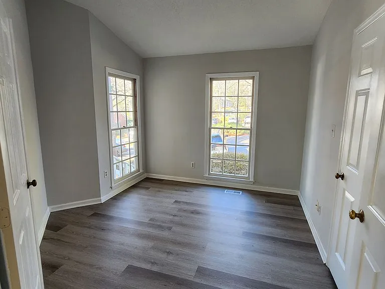 5712 Finsbury Ct — Photo 20
