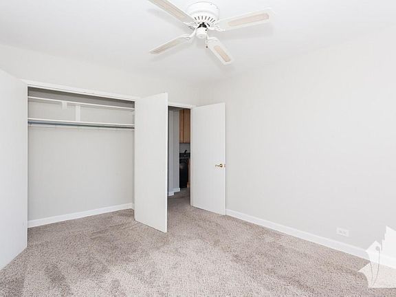 5th image of 445 W Wellington Ave APT 10A