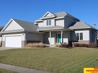 1340 W Brewer Dr, Fremont, NE 68025