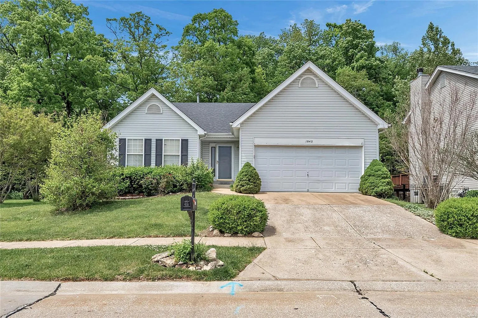 1045 Big Sky Dr photo 1