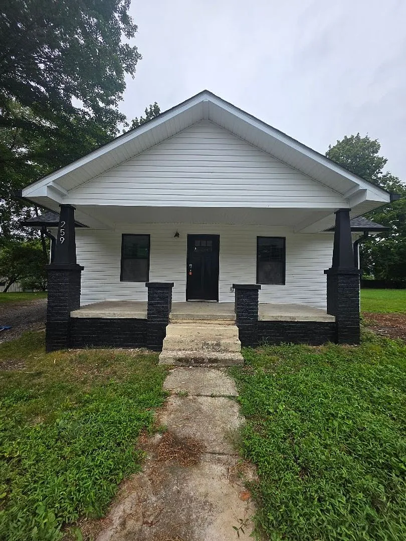 Renovated 3 Bedroom, 2 Bath Home in Cookeville! — Photo 1