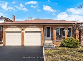 6 Disan Ct, Toronto, ON M9V 4A7