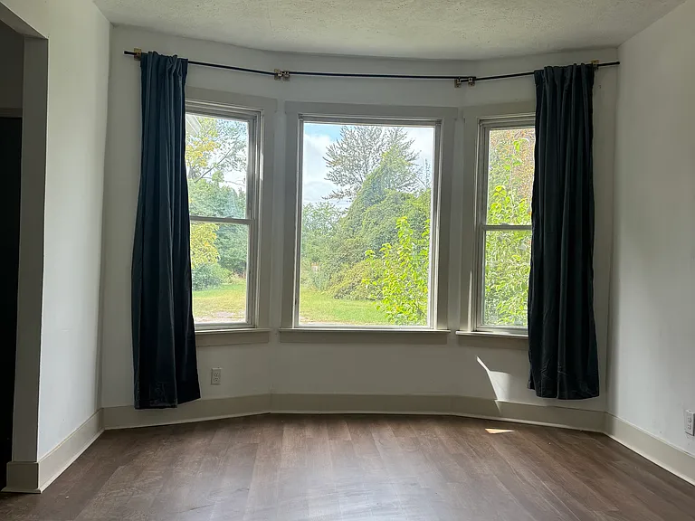 3994 Townsend St — Photo 3