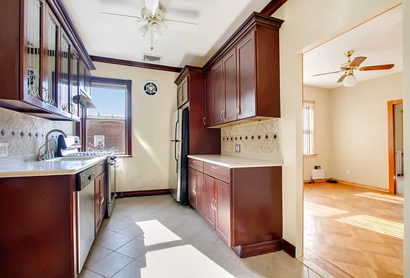 Rented by WEATHERWOOD PROPERTIES | media 31