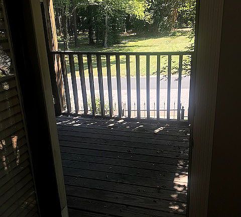 5th image of 702 Bay Park Dr