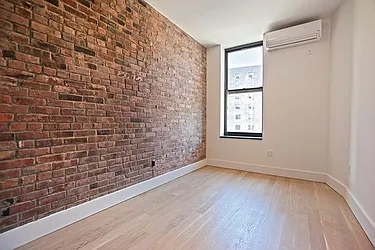 Rented by Weinstein Realty Group