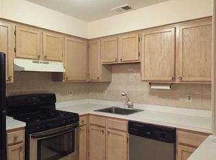 926 Waterford Dr, Edison, NJ 08817