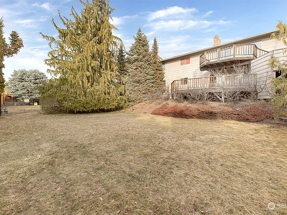 5th image of 1406 N Aurora Avenue