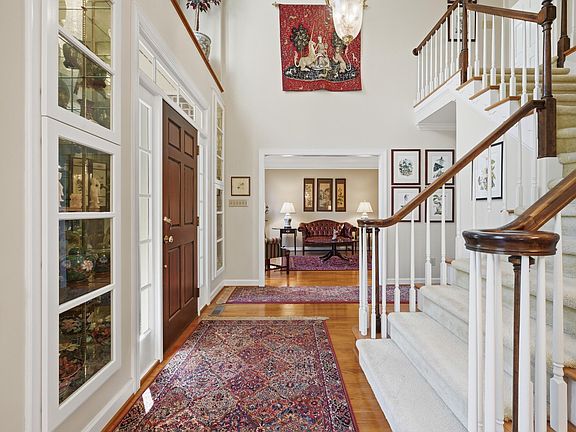 3rd image of 108 Wicklow Pl