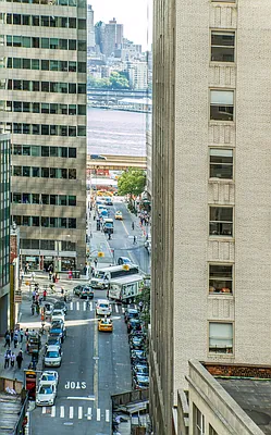 Rented by R New York | media 14