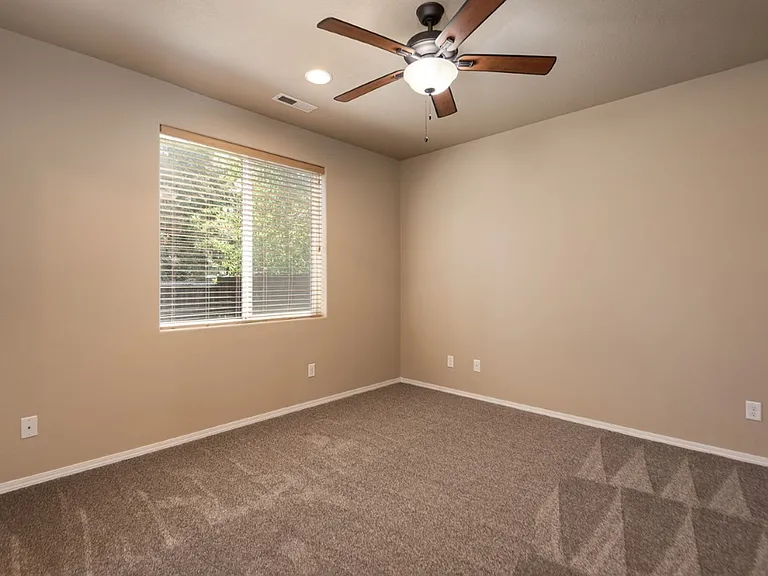 61150 Snowbrush Dr — Photo 16