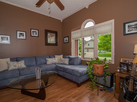 5th image of 7246 Fox Hunt Ct