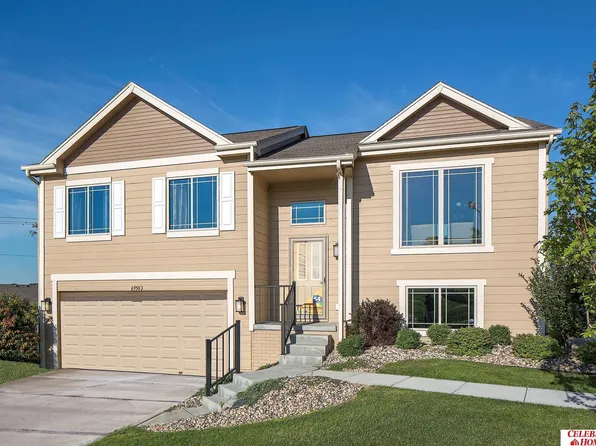 7756 N 108th St, Omaha, NE 68142