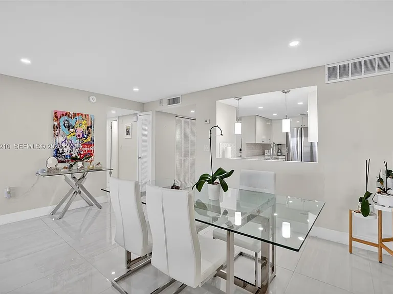 3000 E Sunrise Blvd #14C — Photo 15