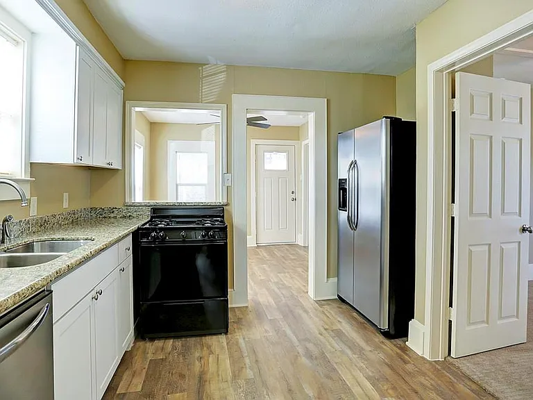 4809 Eli St — Photo 5