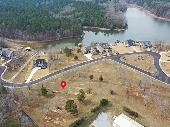 241 Gardenia Dr, Ninety Six, SC 29666