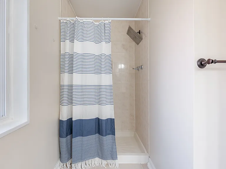 1546 Northgate Sq #21C — Photo 12
