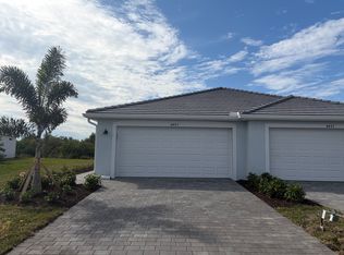 8493 Shore Lake Dr, Englewood, FL 34224