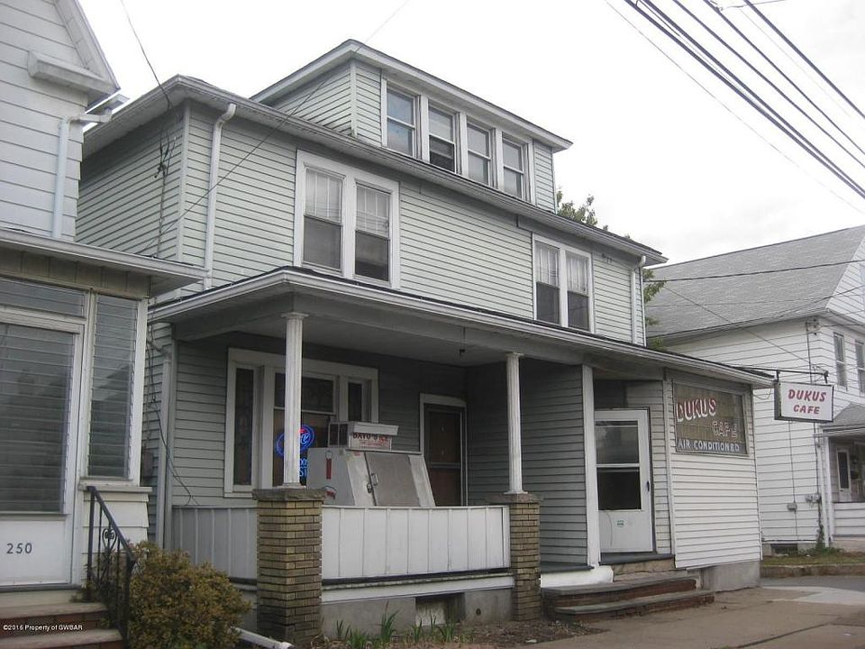 2nd image of 252 Pringle St
