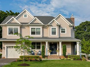 61 Center St, Rumson, NJ 07760