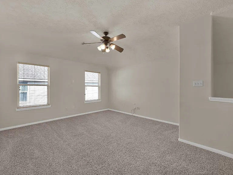 1443 Meadowhigh Ln — Photo 30
