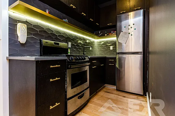 Rented by EXR | media 28