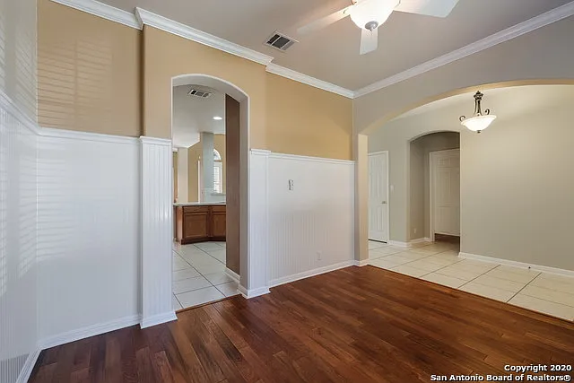 3 bed, 2.5 bath, 2414 sqft, $2,800 — Photo 4