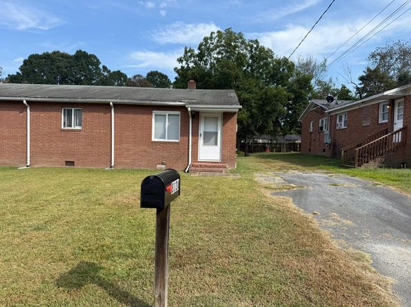 812 Douglas Dr #A