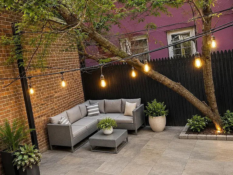 447 Evergreen Ave #1 — Photo 4