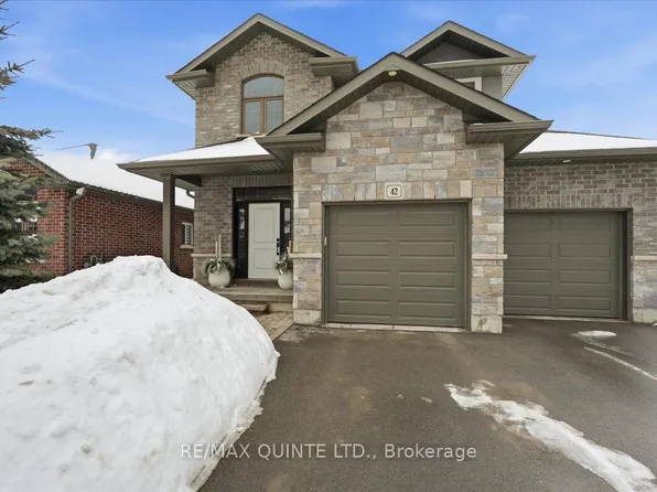42 Kempton Ave, Belleville, ON K8N 0E9