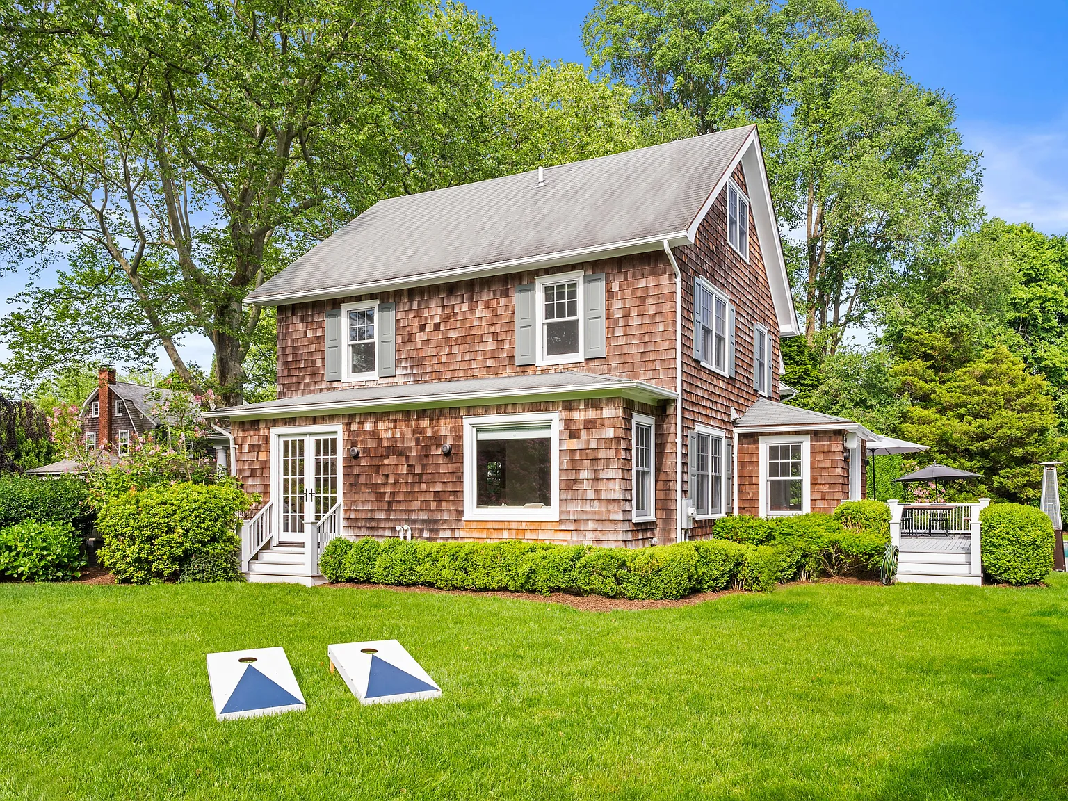 East Hampton Village Modern Farmhouse 5 Bedroom- Mill HIll Lane — Photo 3