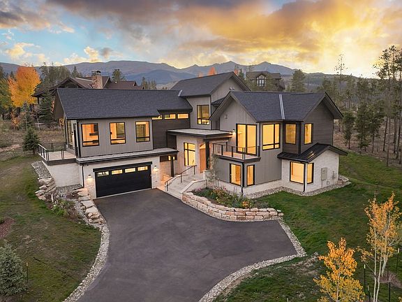 4th image of 2419 Highlands Drive