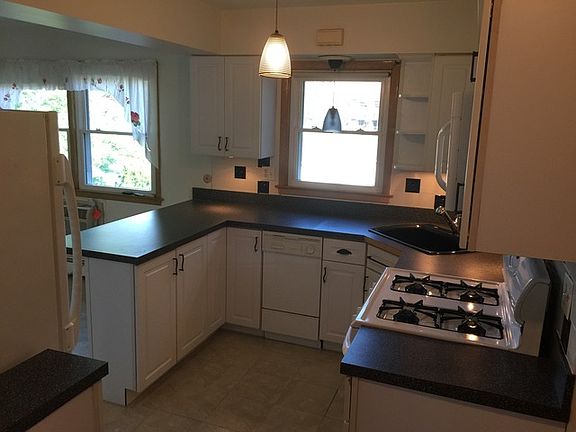5th image of 7565 W Pratt Ave APT 8