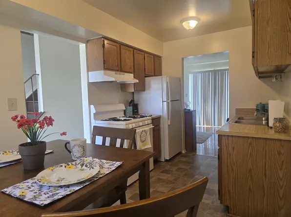 Country Way Townhomes