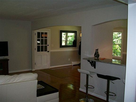 3rd image of 5319 Luwana Dr SW