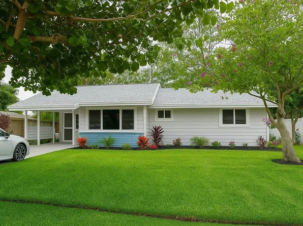 2722 Nancy St, Sarasota, FL 34237