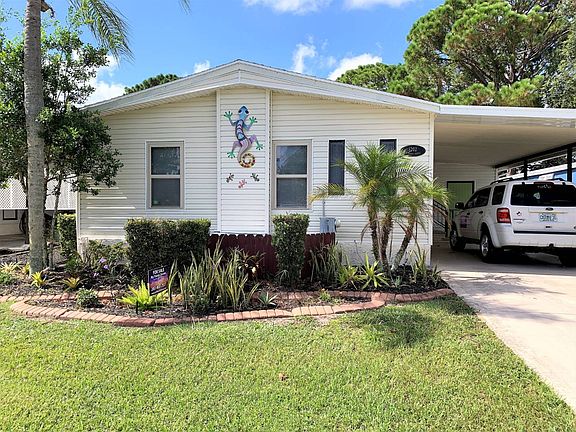 2nd image of 1202 N Indies Cir